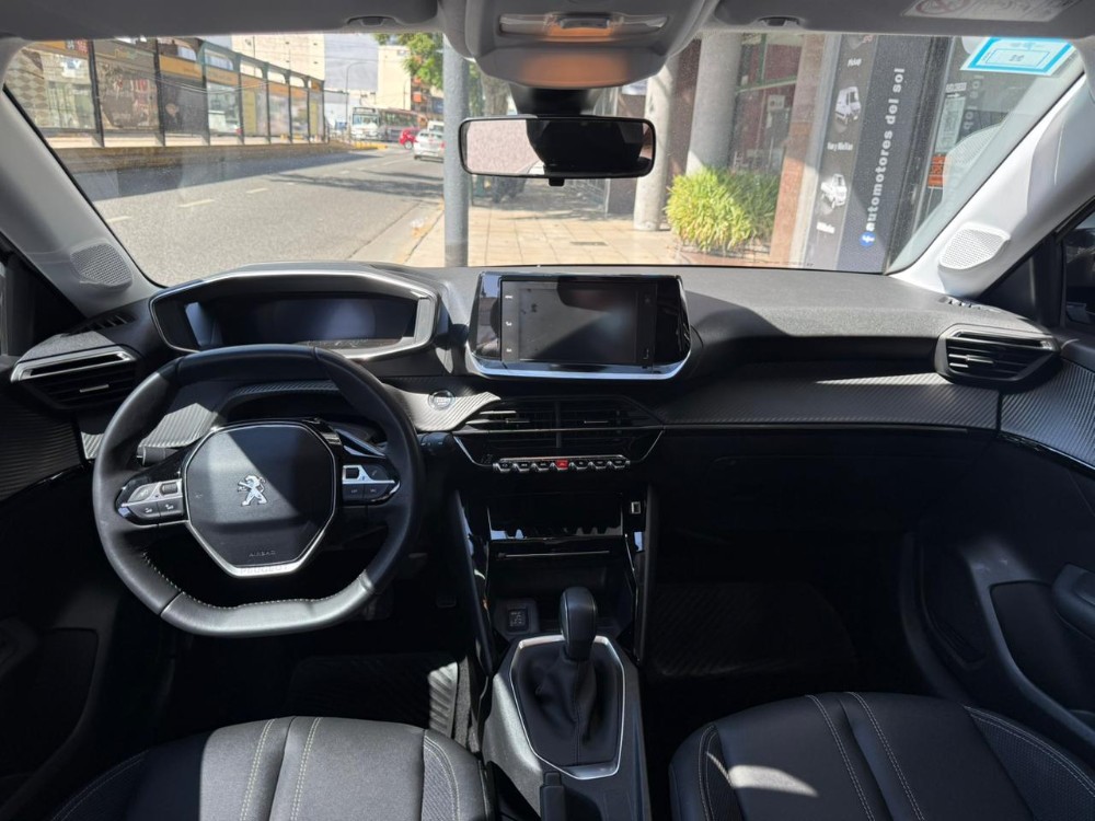 Peugeot 208 Feline — foto 2